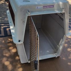 Petmate Vari Kennel Dog Crate Extra Large: Length: 40, Width: 27,  Height: 30