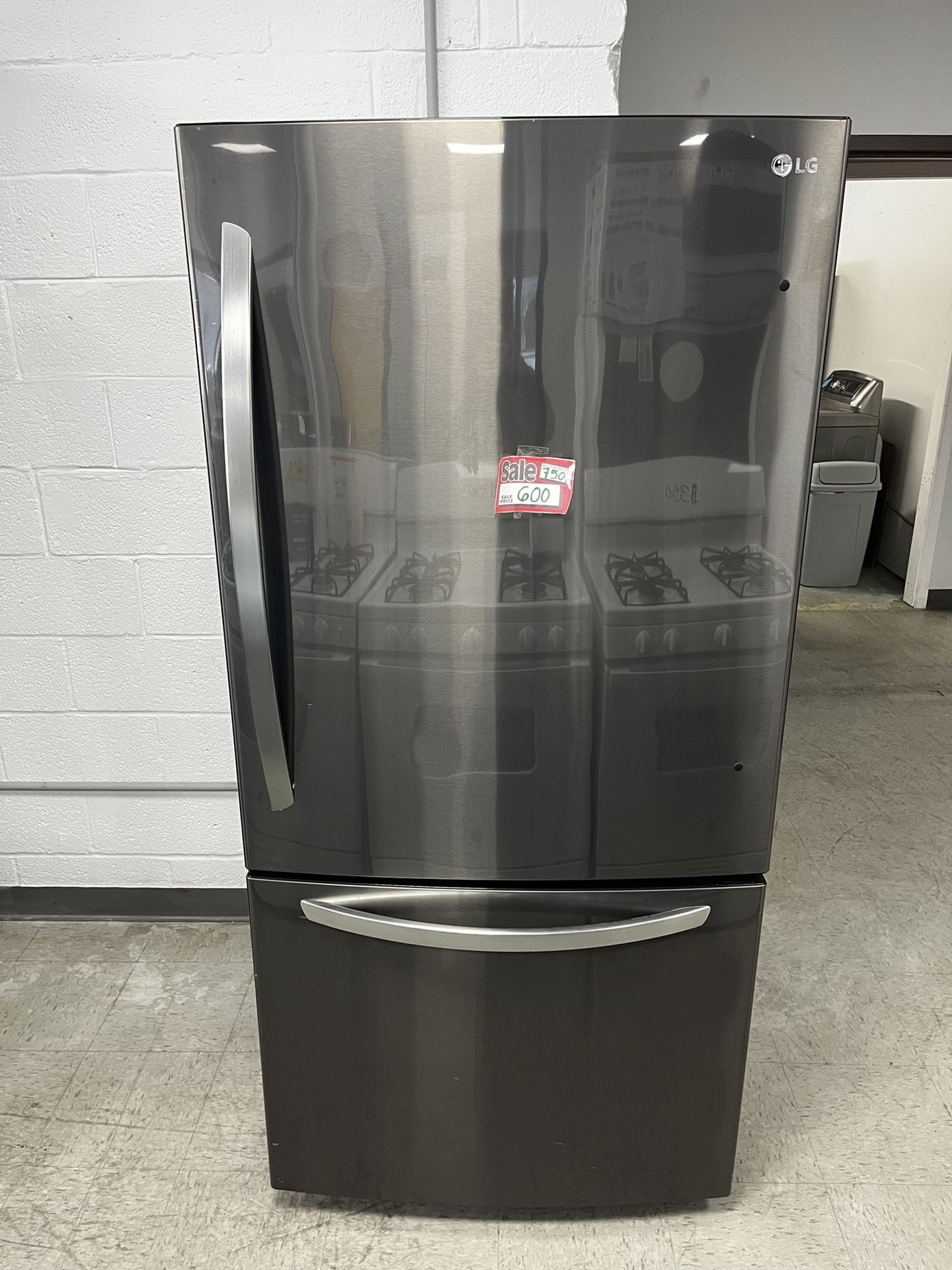 LG 33inch. Bottom-Freezer Black Stainless Steel Refrigerator
