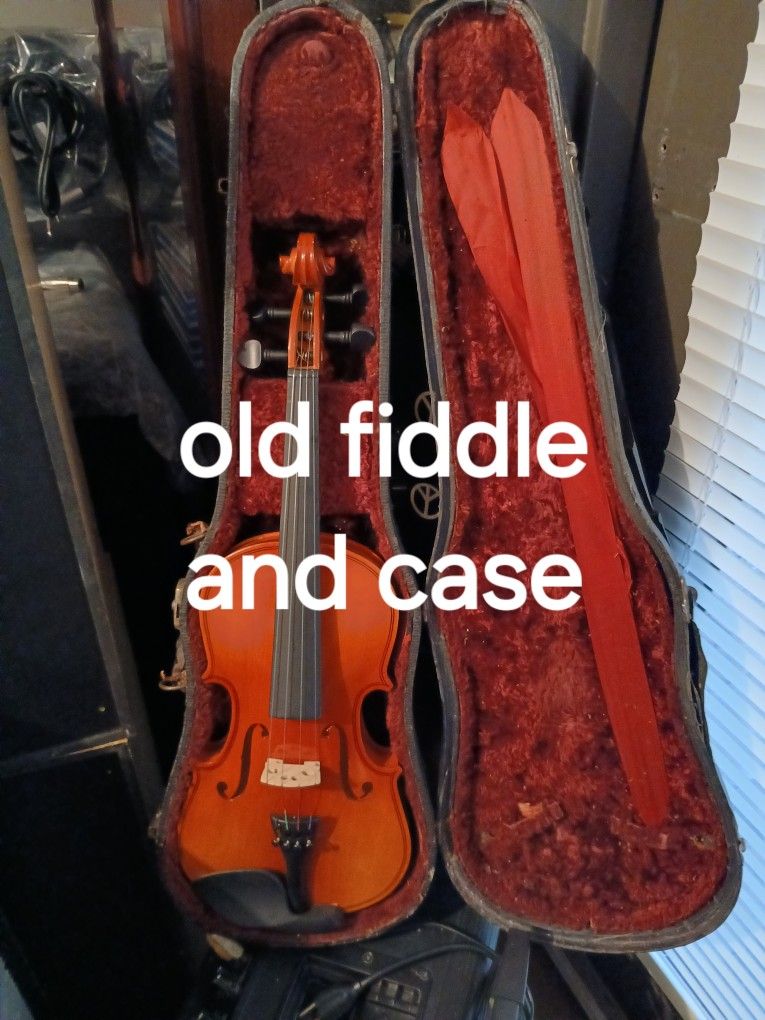 Old Fiddle And Case, Awesome Tone, Plays And Sounds Great. 