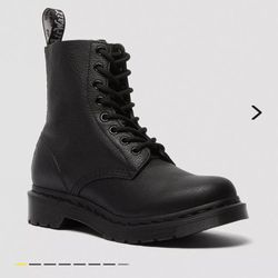 1460 Pascal Mono Black Boots