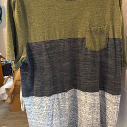 Men’s Size Large George Tshirt