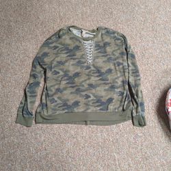 Camo Pullover