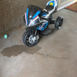 Baby BMW MOTORCYCLE RIDE 