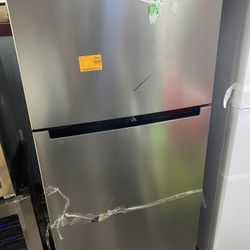 18 cu. ft. Top Freezer Refrigerator in Stainless Steel, Garage Ready