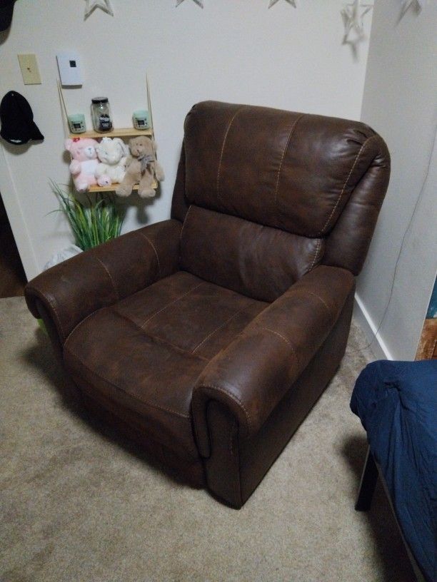 2 Matching Leather Chairs