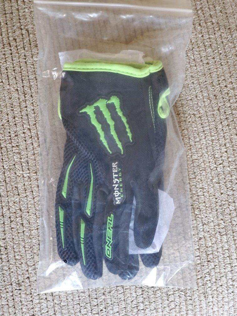NEW Monster Energy Gloves