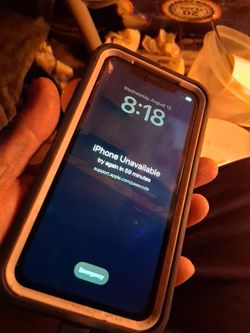 UNLOCKED APPLE IPHONE XR +CASE/PASSCODE LOCKED