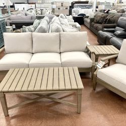 New 4 Piece OUTDOOR Set