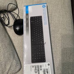 HP keyboard 320k + Logitech Mouse 