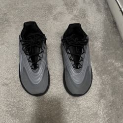 Adidas Ozelia 