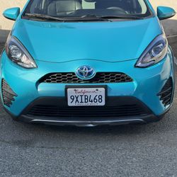2018 Toyota Pruis 25K Miles
