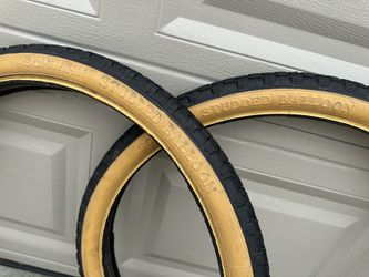 Schwinn Studded Balloon Gum Wall Tires Still Soft! Quality Riders! Beautiful Condition! Original inner tubes Good Condition For Schwinn Cruiser 5 Etc.