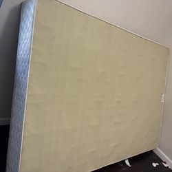 Spring Box Queen Size Free 