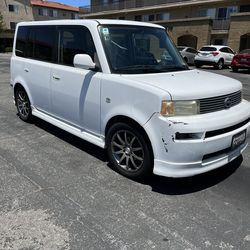 Scion Toyota 2004 ( manual ) standard transmission ,