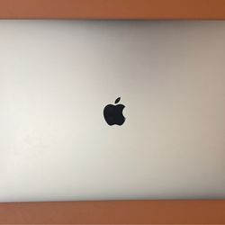 2020 Macbook Pro – Fully Loaded – 16” i9 / 64GB / 1TB / 5500M 8GB