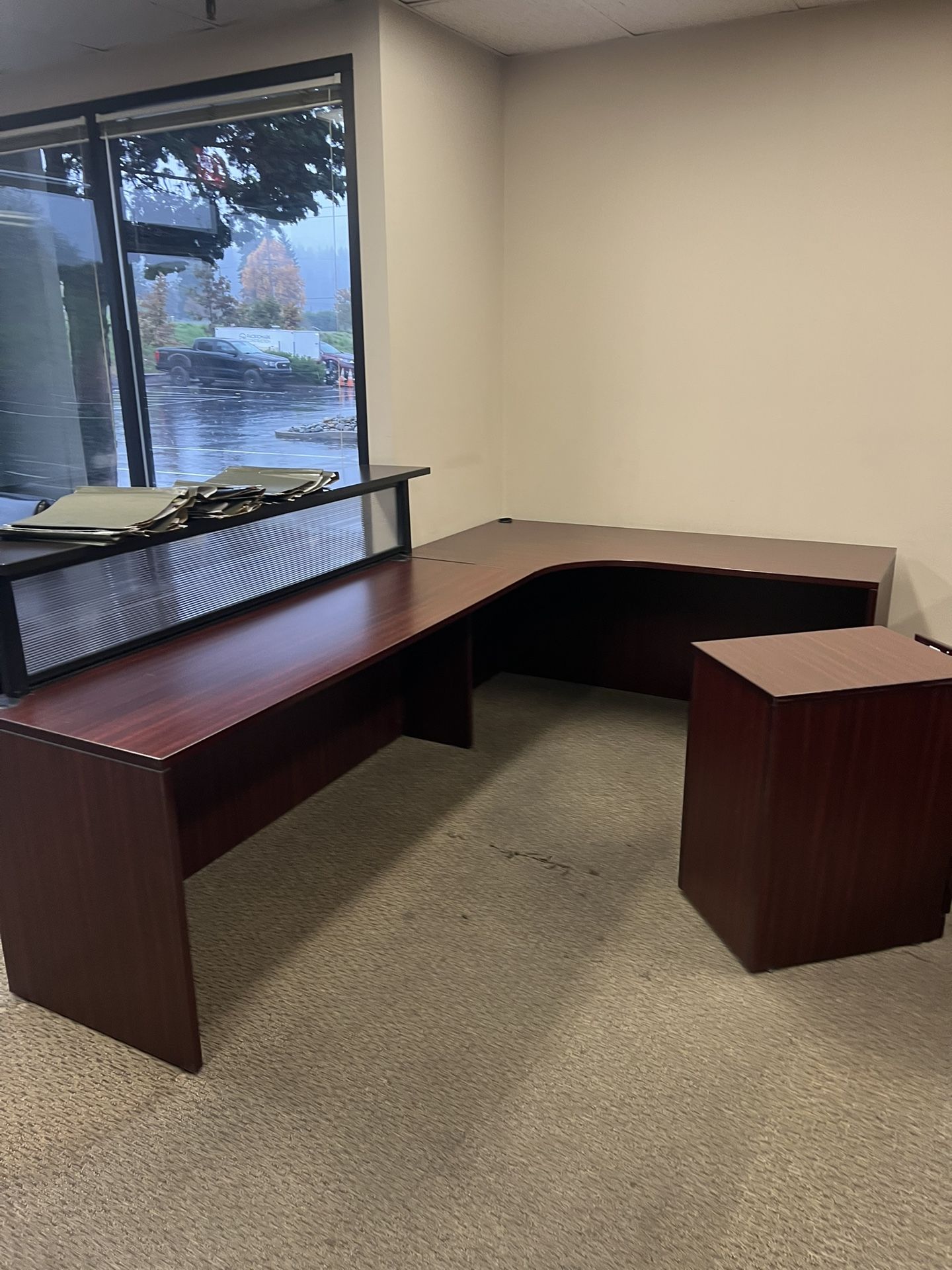 Office Furniture 