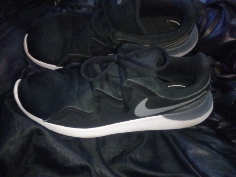Men's Nikes