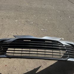 Toyota Camry 2021-23 XLE front bumper