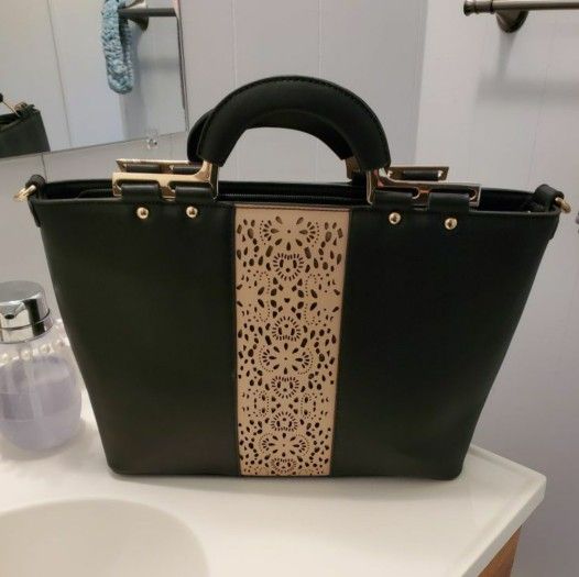 *Brand New* Black & Tan Purse