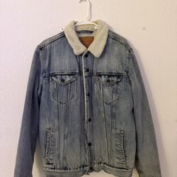 Levi’s Lined Denim Trucker Jacket Sherpa Size Large