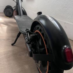 Electric Scooter – Great Condition, Works Perfectly