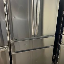 OPEN BOX LG FOUR DOOR REFRIGERATOR STAINLESS STEEL 