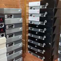 Jordan 4s/ Jordan 11s 