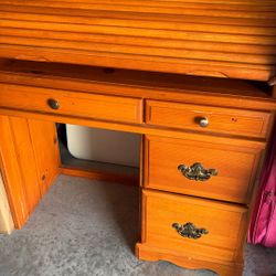  Roll Top Desk $45