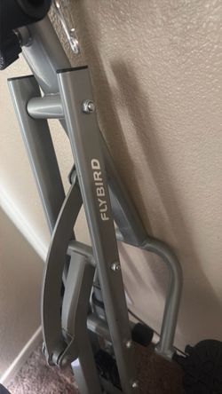 Flybird squat exercise machine