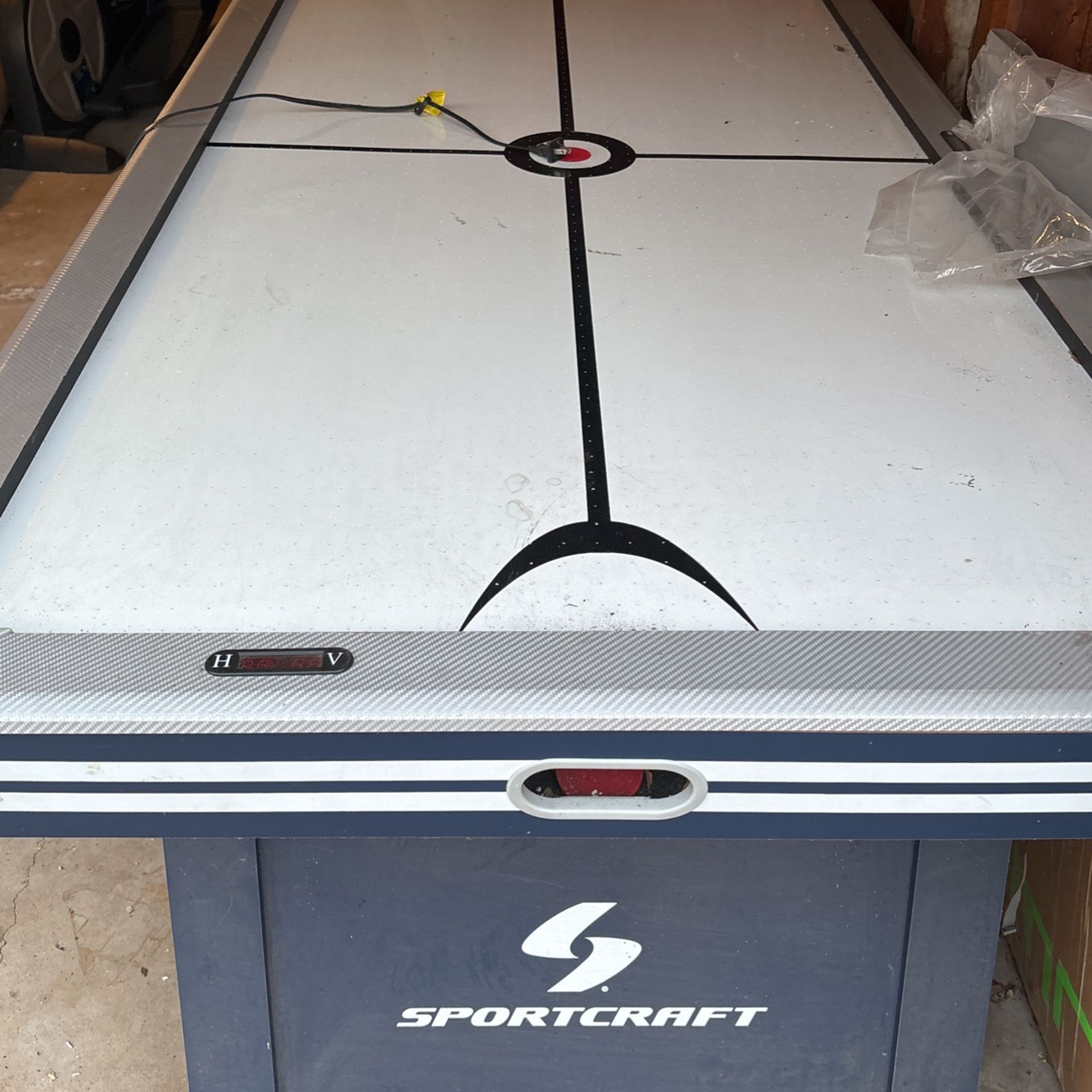 Air Hokey And Tenis Table