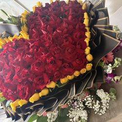 Huge Valentine Flower Arrangement