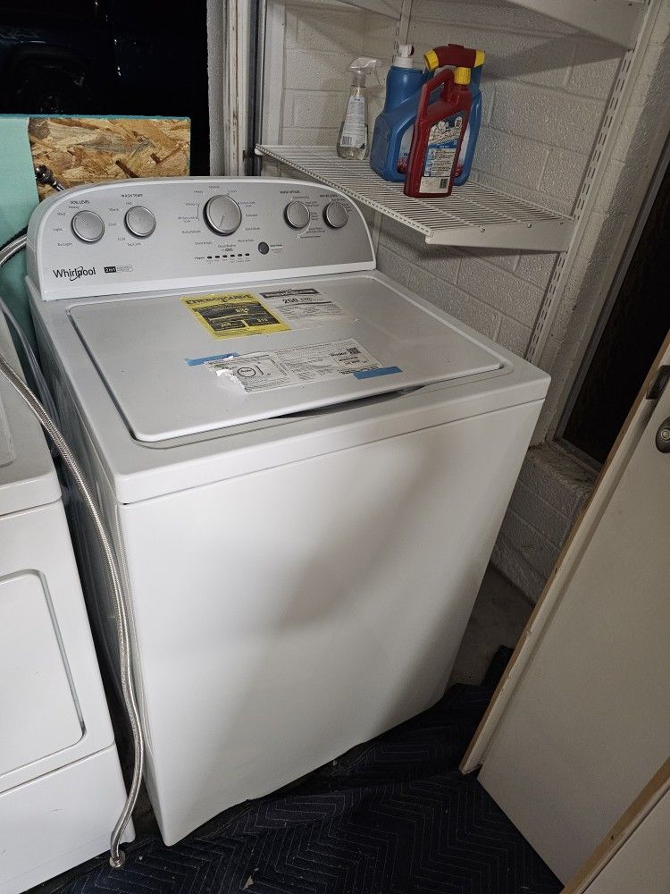 Whirlpool 3.8 cu ft Top Load Washer