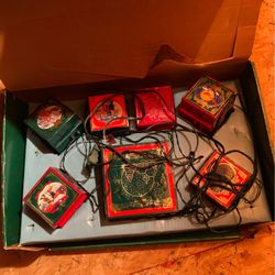 Musical Christmas Boxes