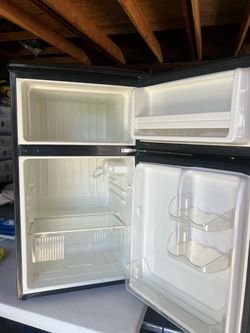 Mini fridge/freezer