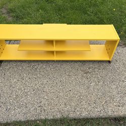 Tv Stand /Area RUG deal