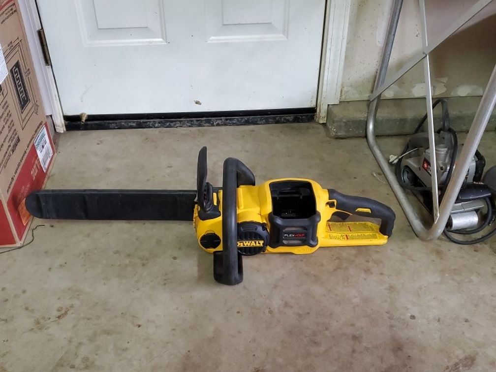 Dewalt 60v FlexVolt Chainsaw