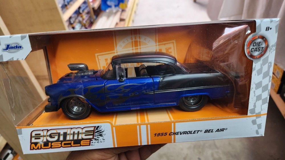 BIGTIME MUSCLE COLLECTIBLE 