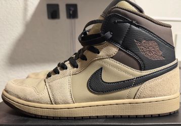 Air Jordan 1 Mid Men Size 11 (Khaki/Black -Baroque/Brown)