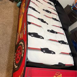 Disney Pixar Cars Lightning McQueen Twin Bed