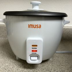 Rice Cooker Non Stick (Imusa) for Sale in Fullerton, CA - OfferUp