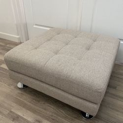 Almost Brand New scandiavian Large Sofa ottomans With Perfect Condition 