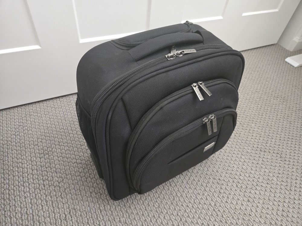 CODI Wheeled Travel Bag / Computer Bag With Trolley Strap / Handle