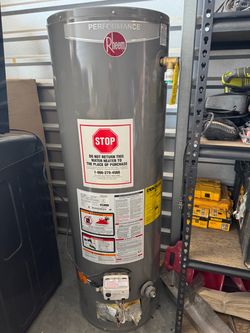 Gas water heater great condition