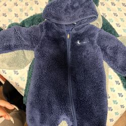 Baby Nike warmer 6 Months 