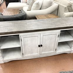 New 67” TV Stand 🔥🔥 TAKE IT HOME
