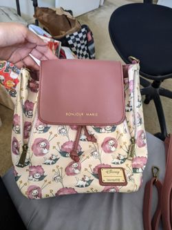 Lounge fly packpack