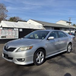 2011 TOYOTA CAMRY LE 
