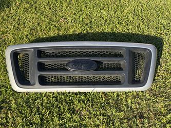 OEM Ford F150 Front Grille Assembly (2004-2008) - Honeycomb Mesh