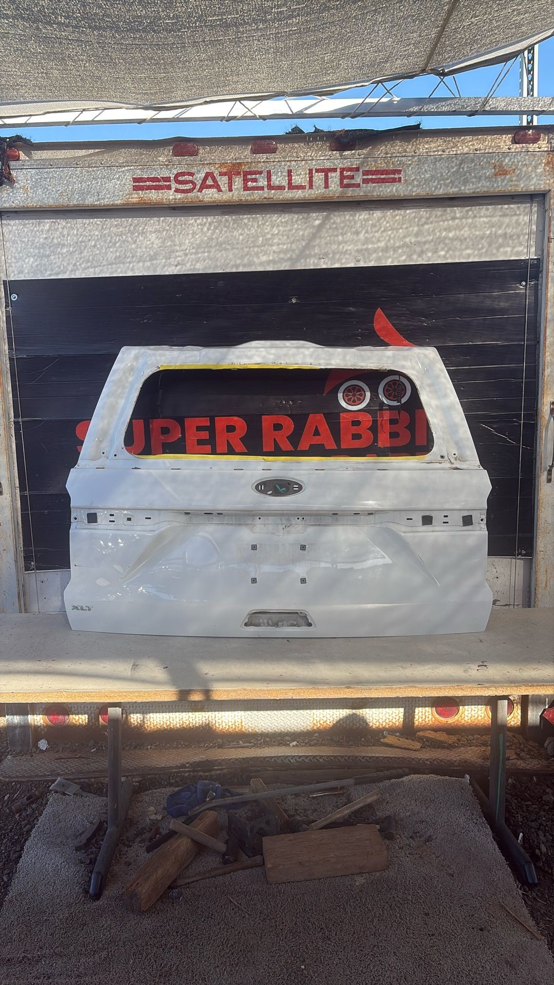 2018 Expedition Tailgate Shell OEM 2021