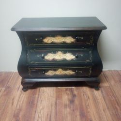 Small Dresser 